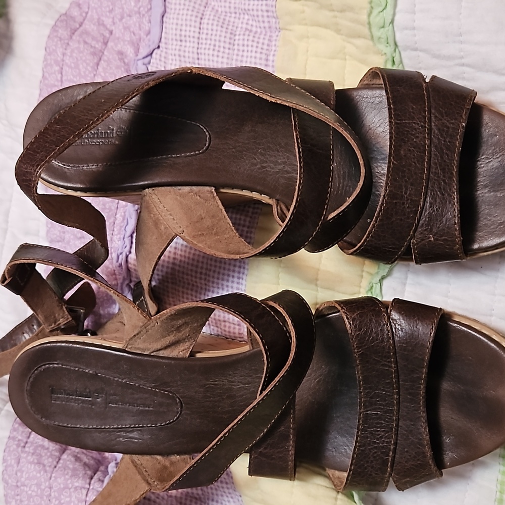 Timberland women's wedge sandal Brown size 10